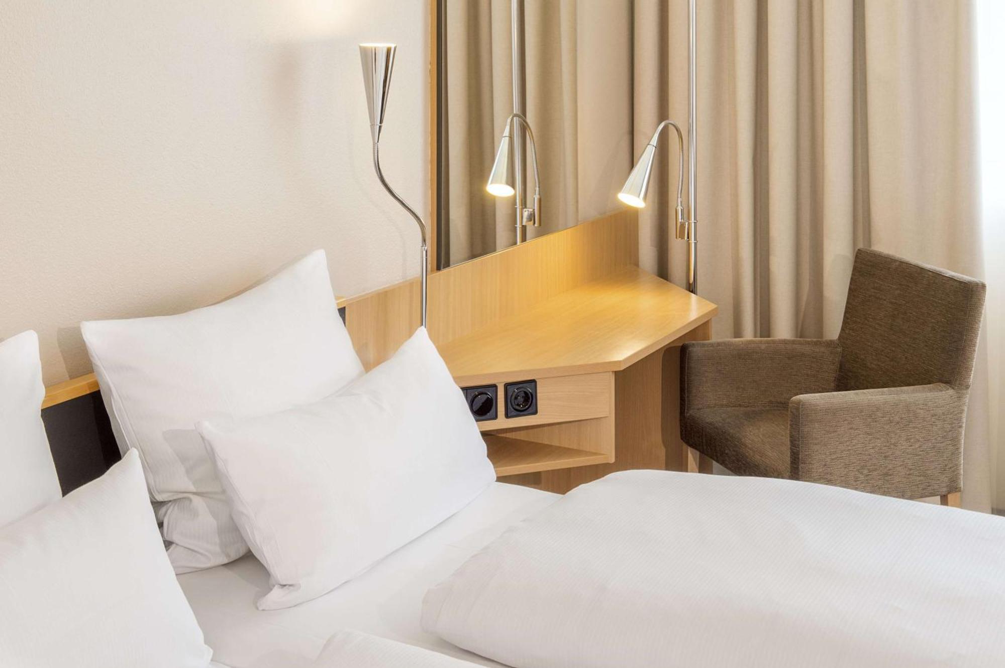 Standard Double or Twin XL Room,1706775547:JPEG